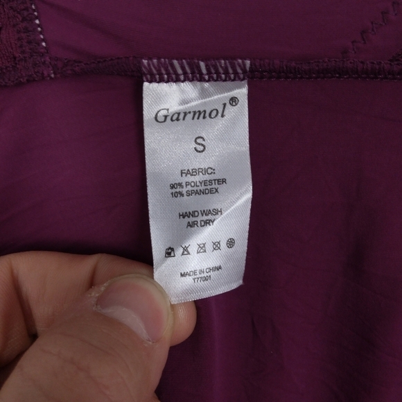 Sexy Lace & Mesh Teddy in Raspberry - Picture 6 of 10